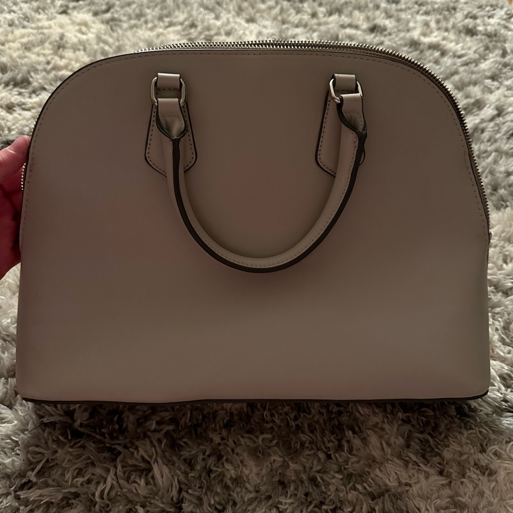 Grey purse with removable strap